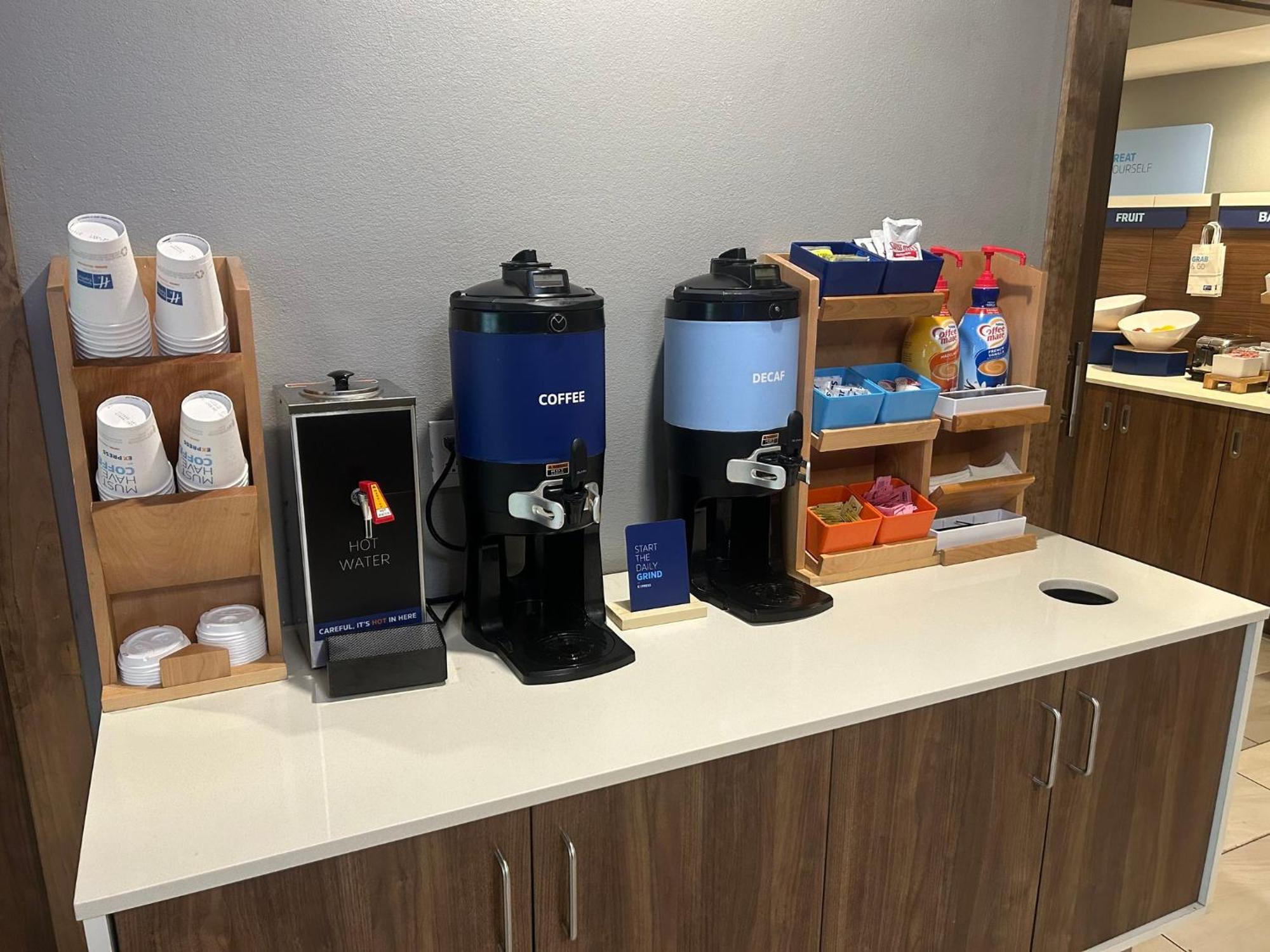 Holiday Inn Express Hotel And Suites Alice By Ihg Ngoại thất bức ảnh